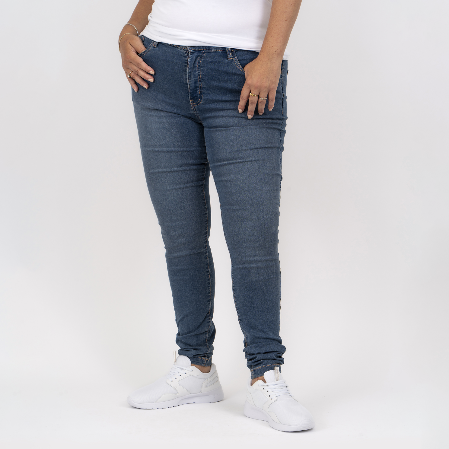 Steenholt Grace Dame Jeans m. stretch Plus Size - Medium Light Blue - 54/32